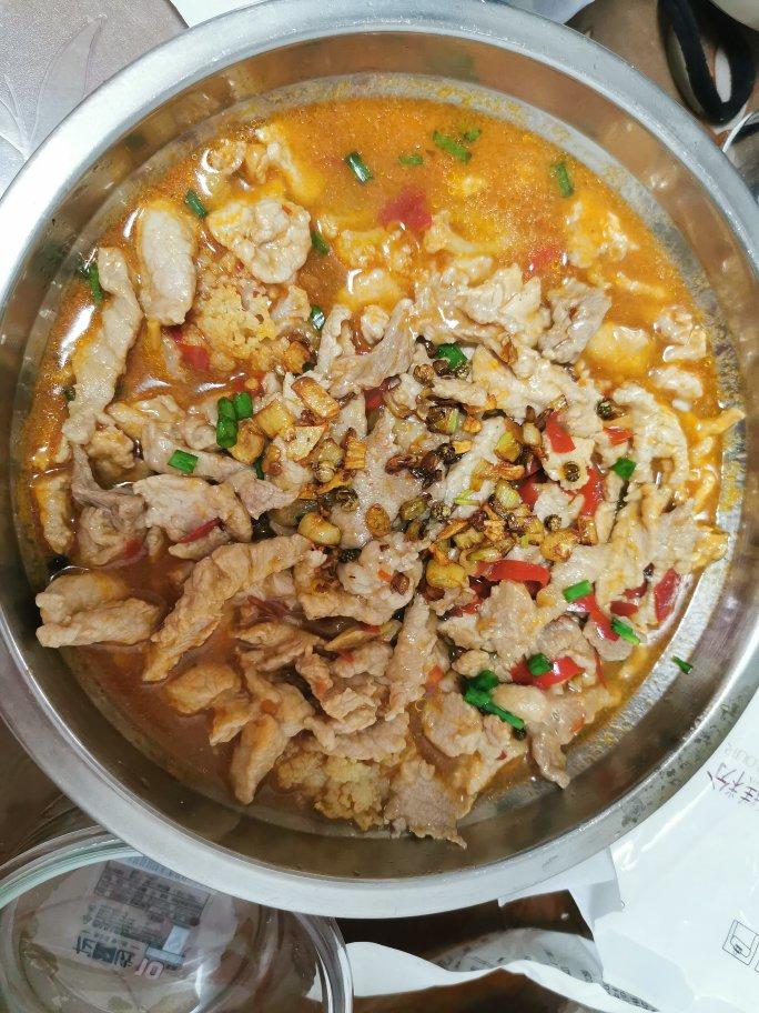 厨师长教你：“水煮肉片”的正宗做法，这味道真的很四川