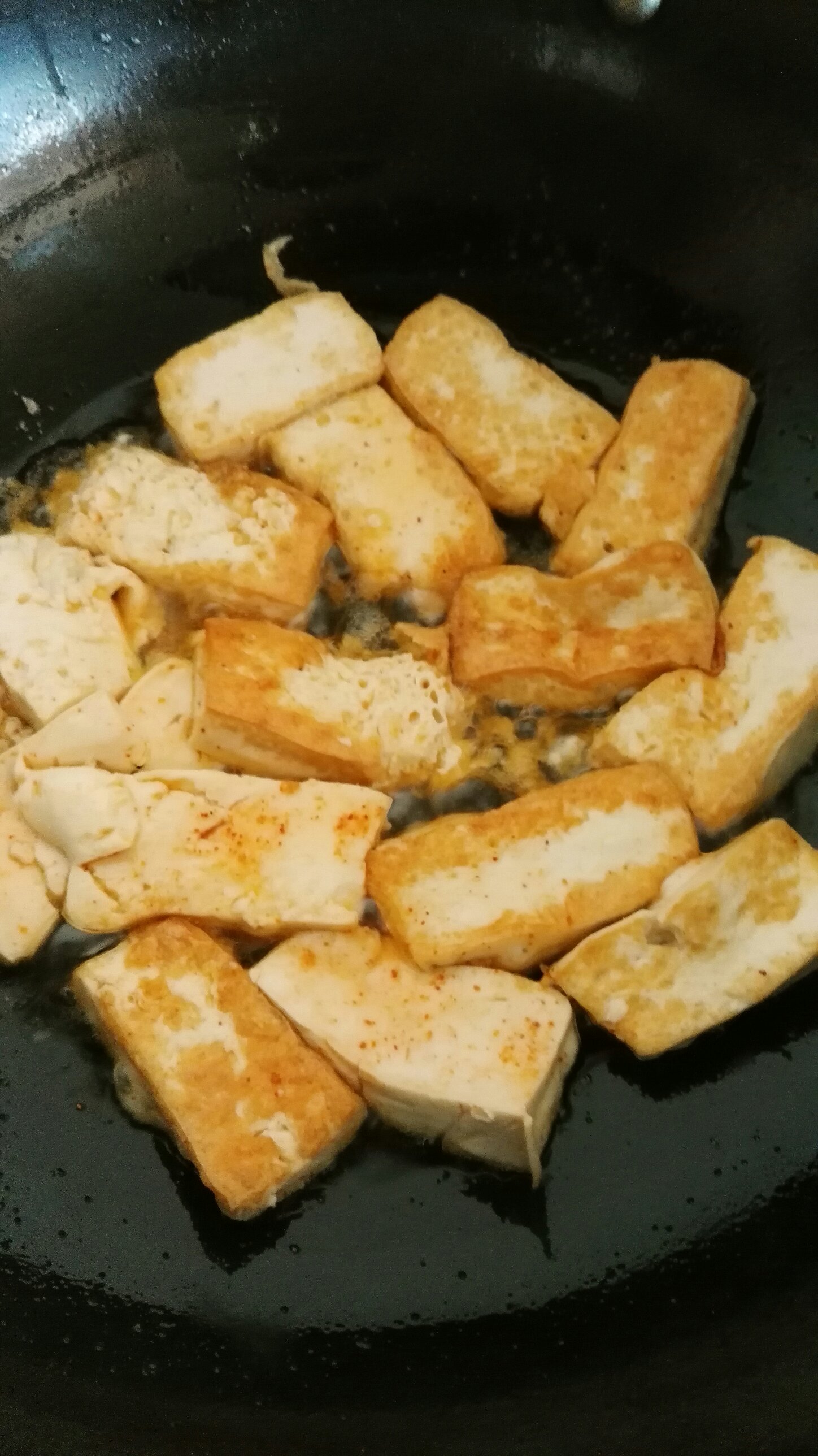椒盐豆腐的做法 步骤3