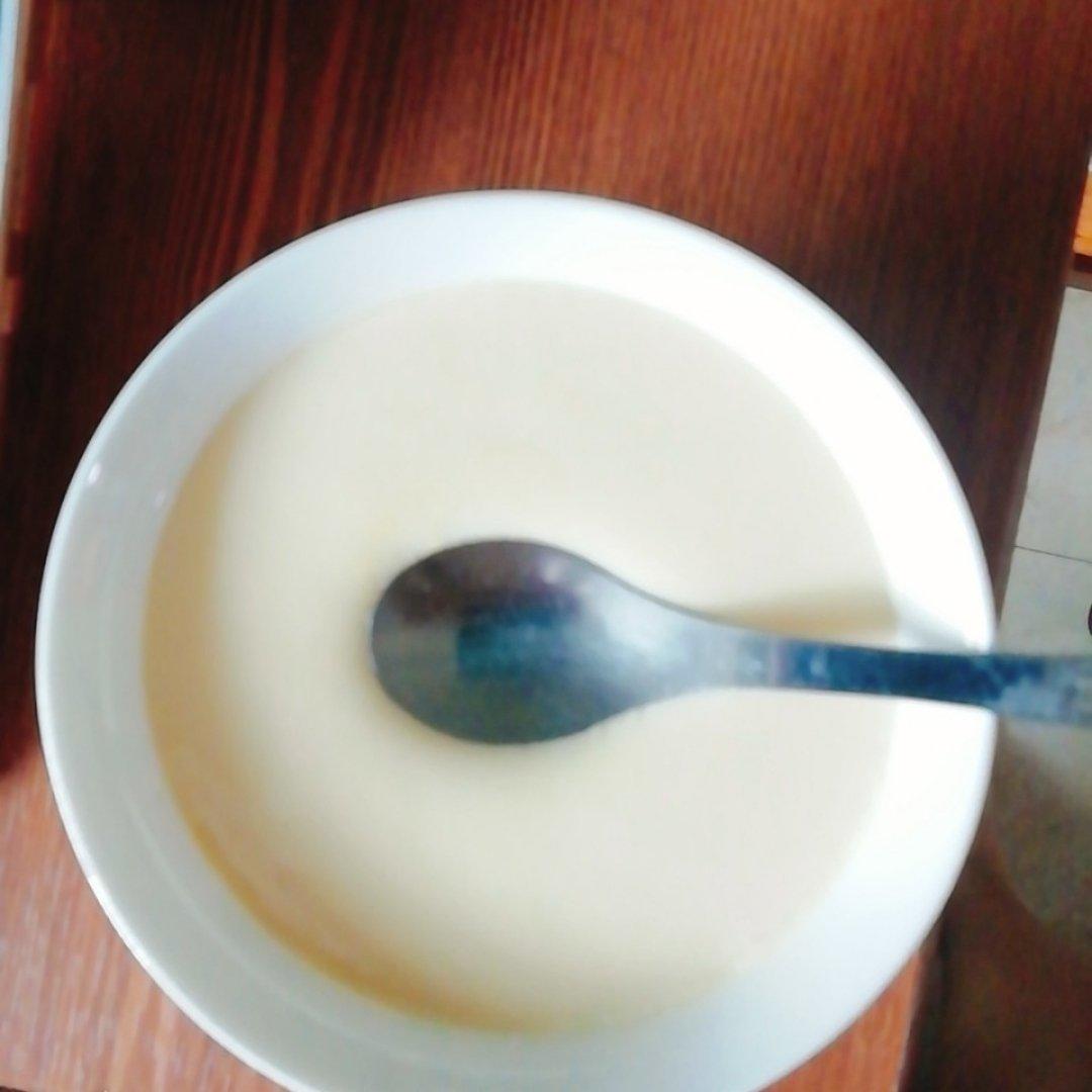 嫩滑牛奶炖蛋