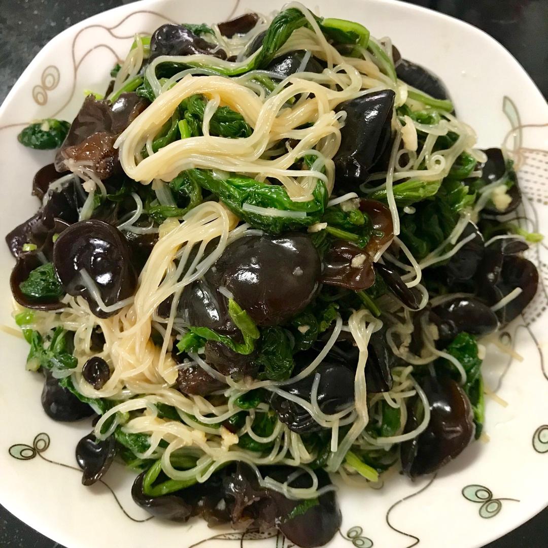 好吃的菠菜在哪里——爽口菠菜拌粉丝