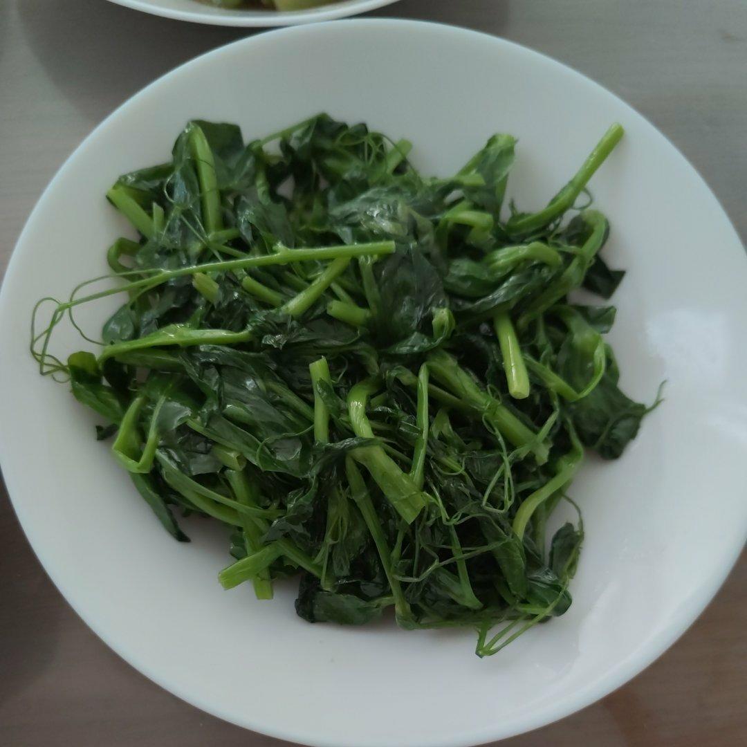 媲美上海菜大厨的橄榄油清炒豌豆尖