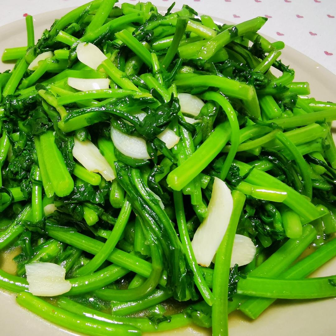 清炒茼蒿