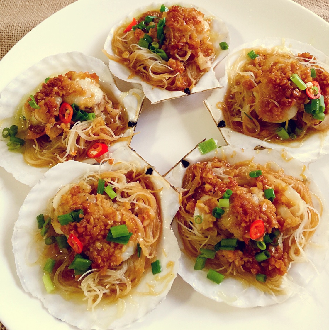 蒜蓉粉丝蒸扇贝