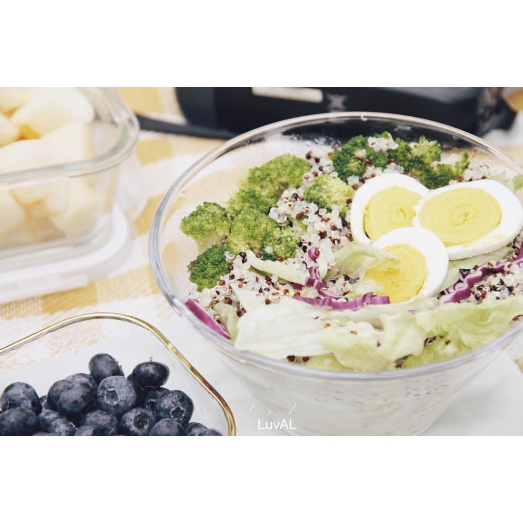 【减脂小厨房】芦笋虾仁藜麦沙拉