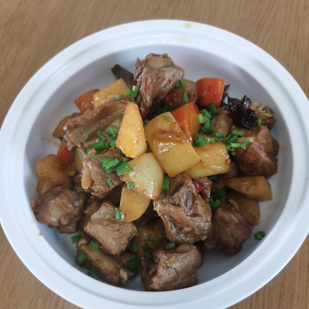 土豆炖排骨