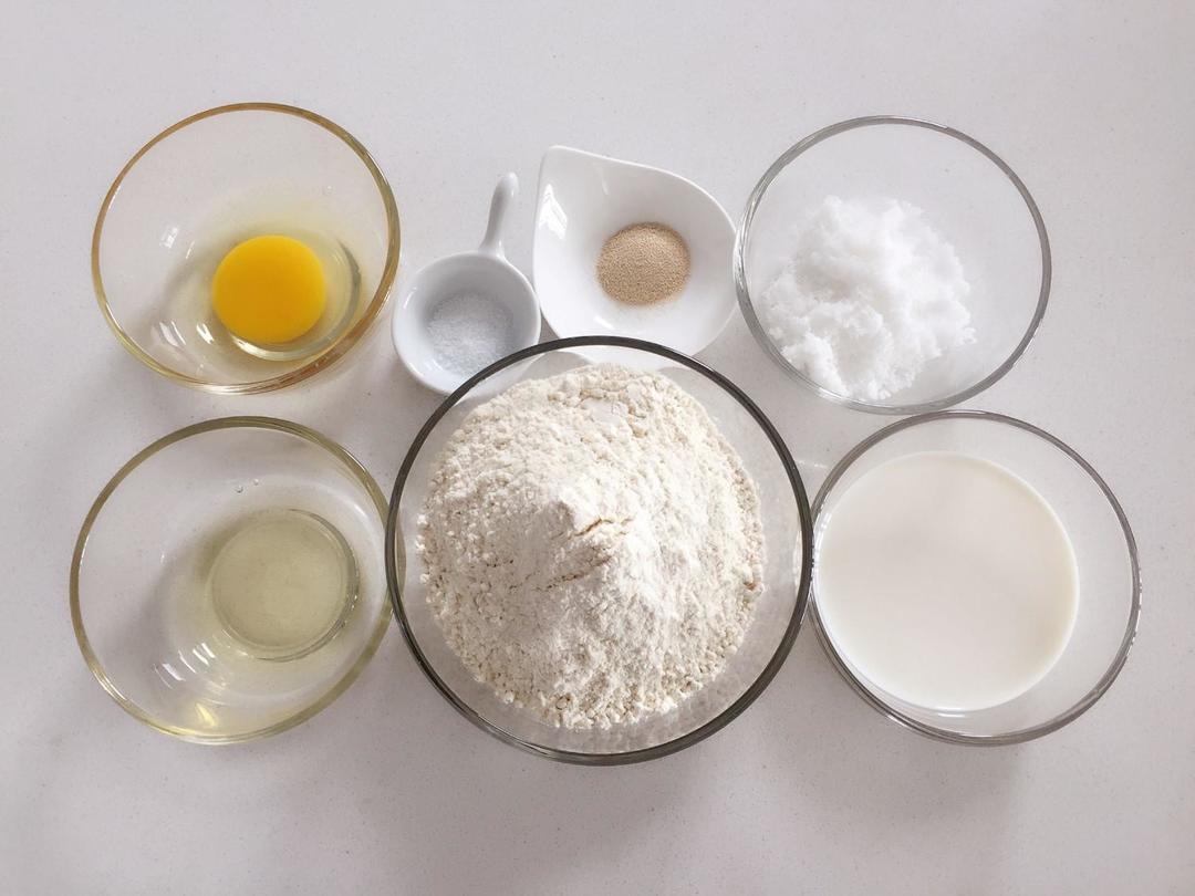 纯奶手撕吐司的做法 步骤1