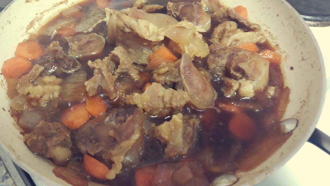 胡萝卜土豆炖牛腩