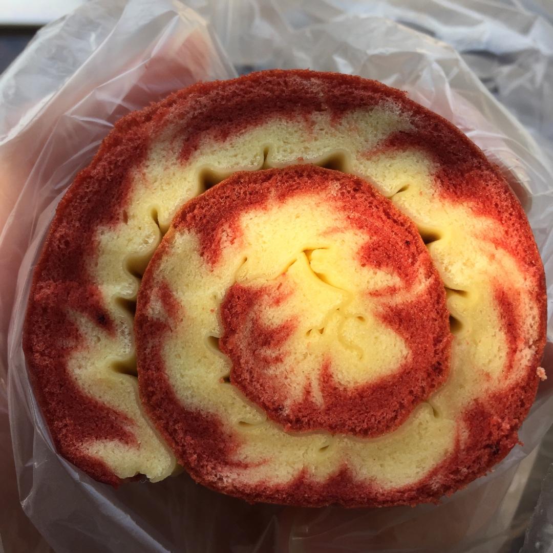 蛋糕卷，红丝绒蛋糕卷，旋风蛋糕卷