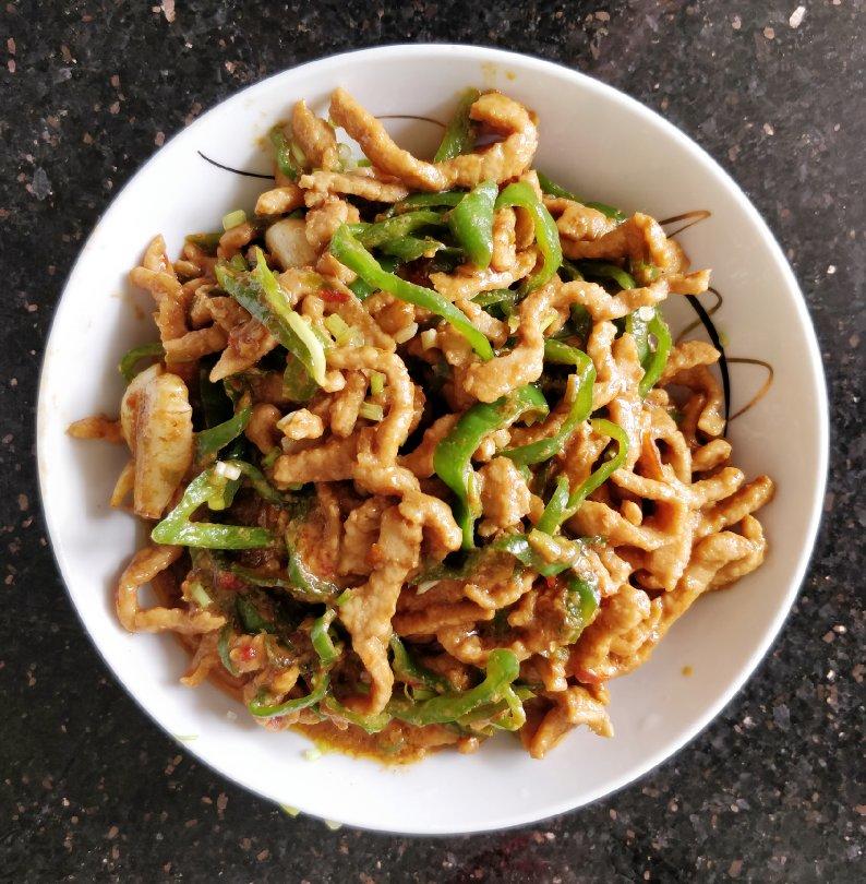 堂妈小厨——辣椒炒肉丝