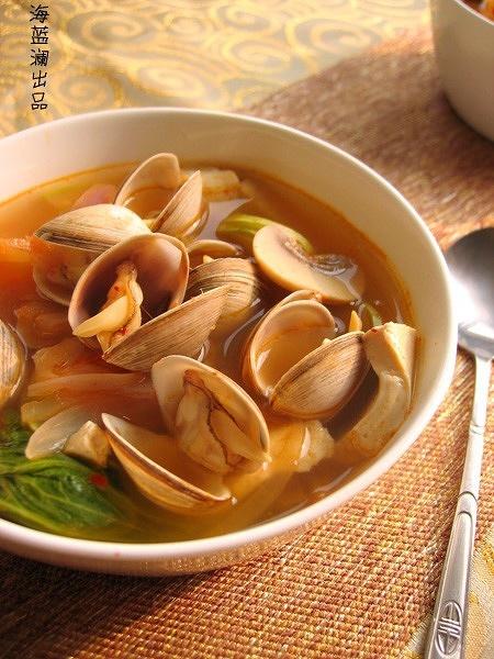 韩式泡菜蛤蜊汤的做法