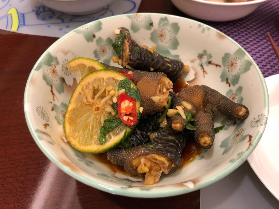 泡椒蒜蓉凤爪
