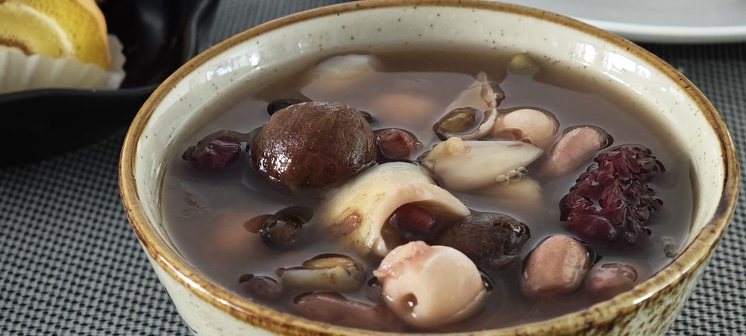 早餐•2026年3月8日