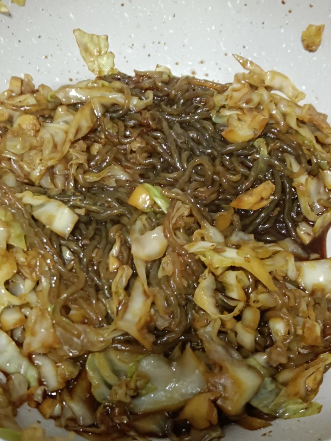 包心菜炒红薯粉丝