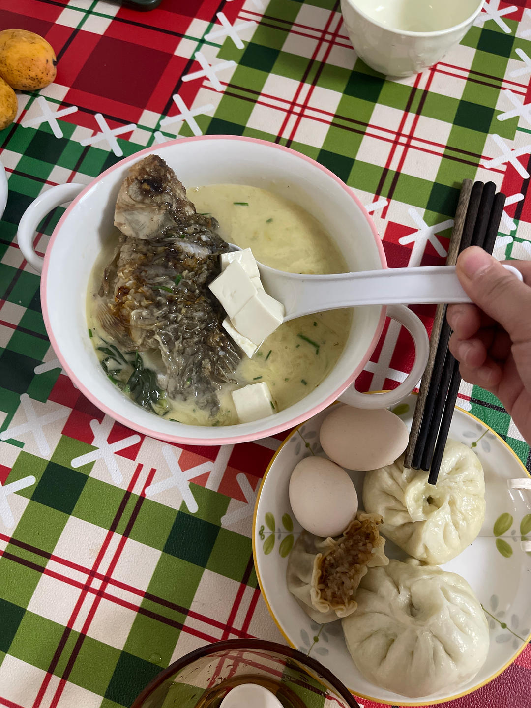 奶白鲫鱼豆腐汤|一条鱼最后的温柔