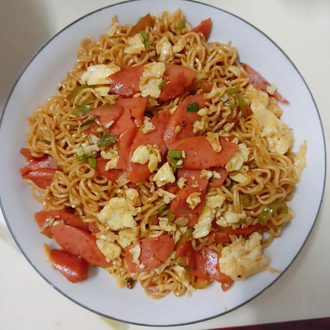 炒方便面￨幸福感爆棚