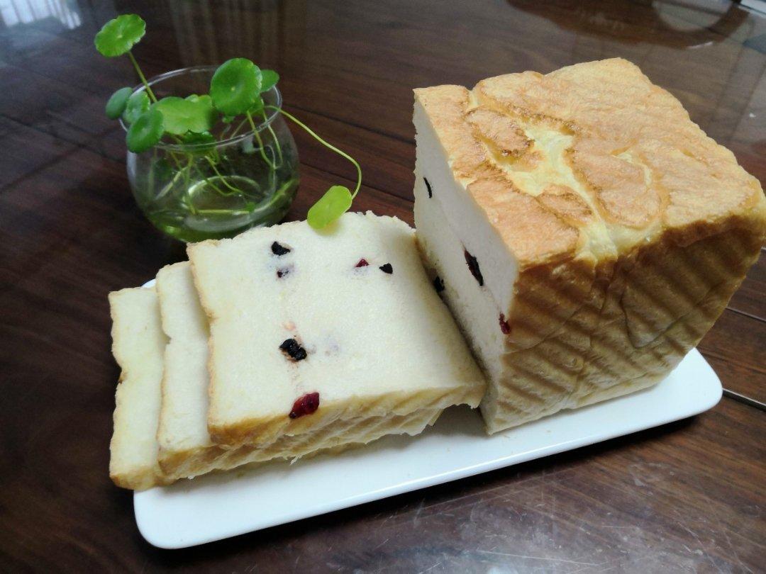 松软醇香软吐司