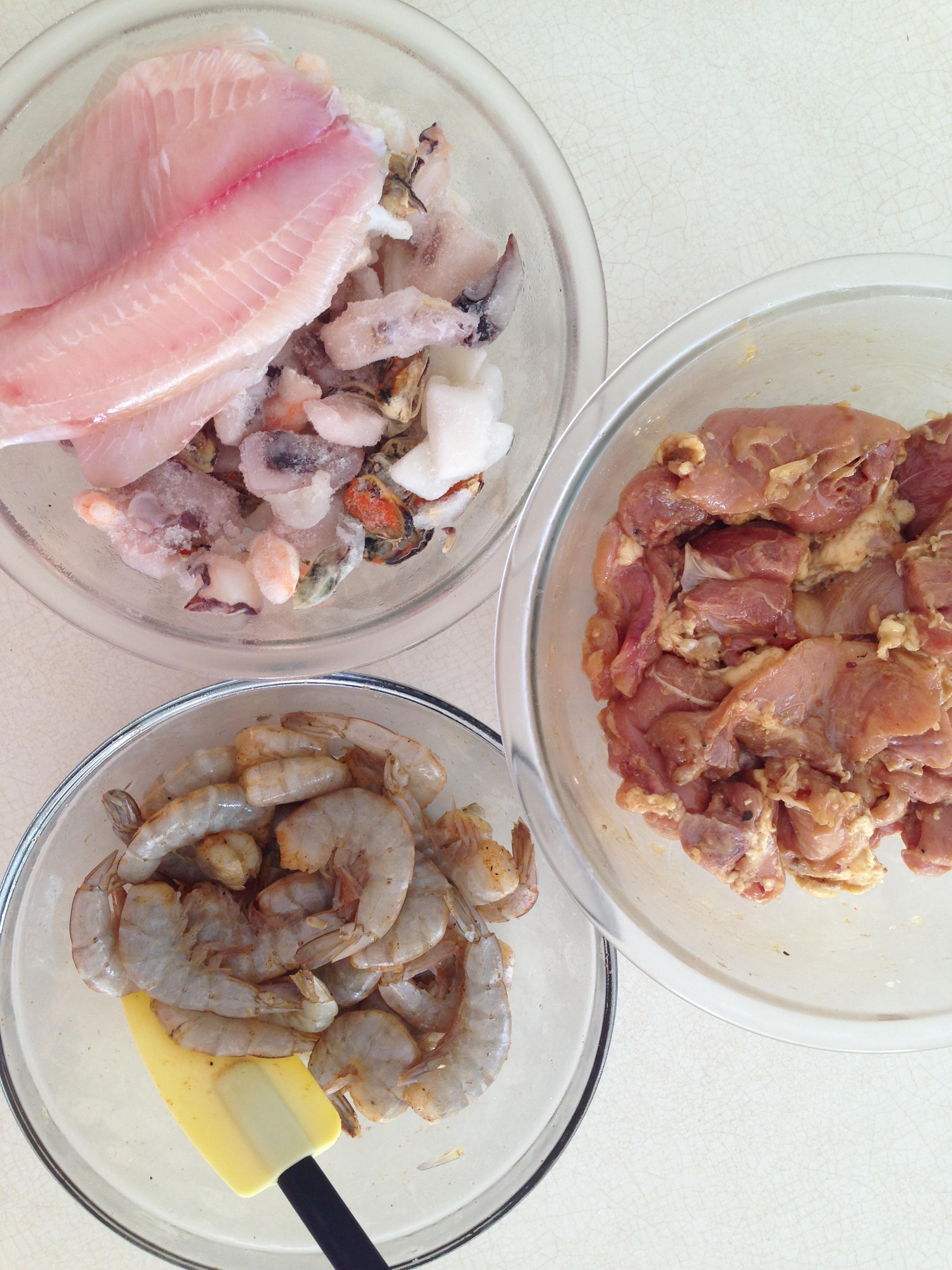 节日大餐西班牙海鲜饭Paella的做法 步骤1