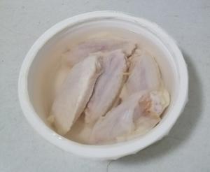 腐乳汁蒸鸡中翅的做法 步骤1