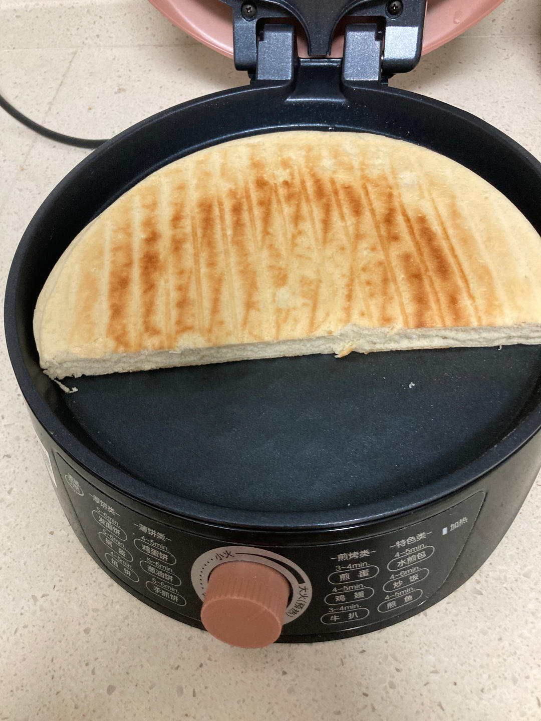 外表焦香、内里松软的发面饼