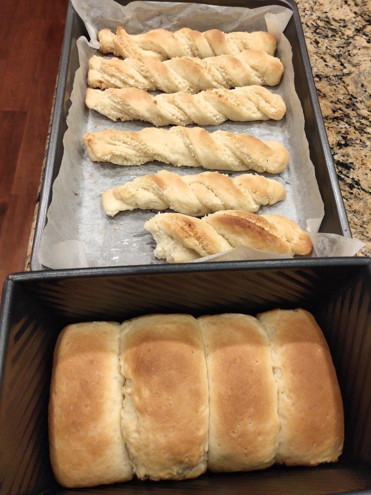 吐司方包，女儿说和来自台湾的爸爸糖一样好看好吃。零失败（是指我个人制作没有失败过）。