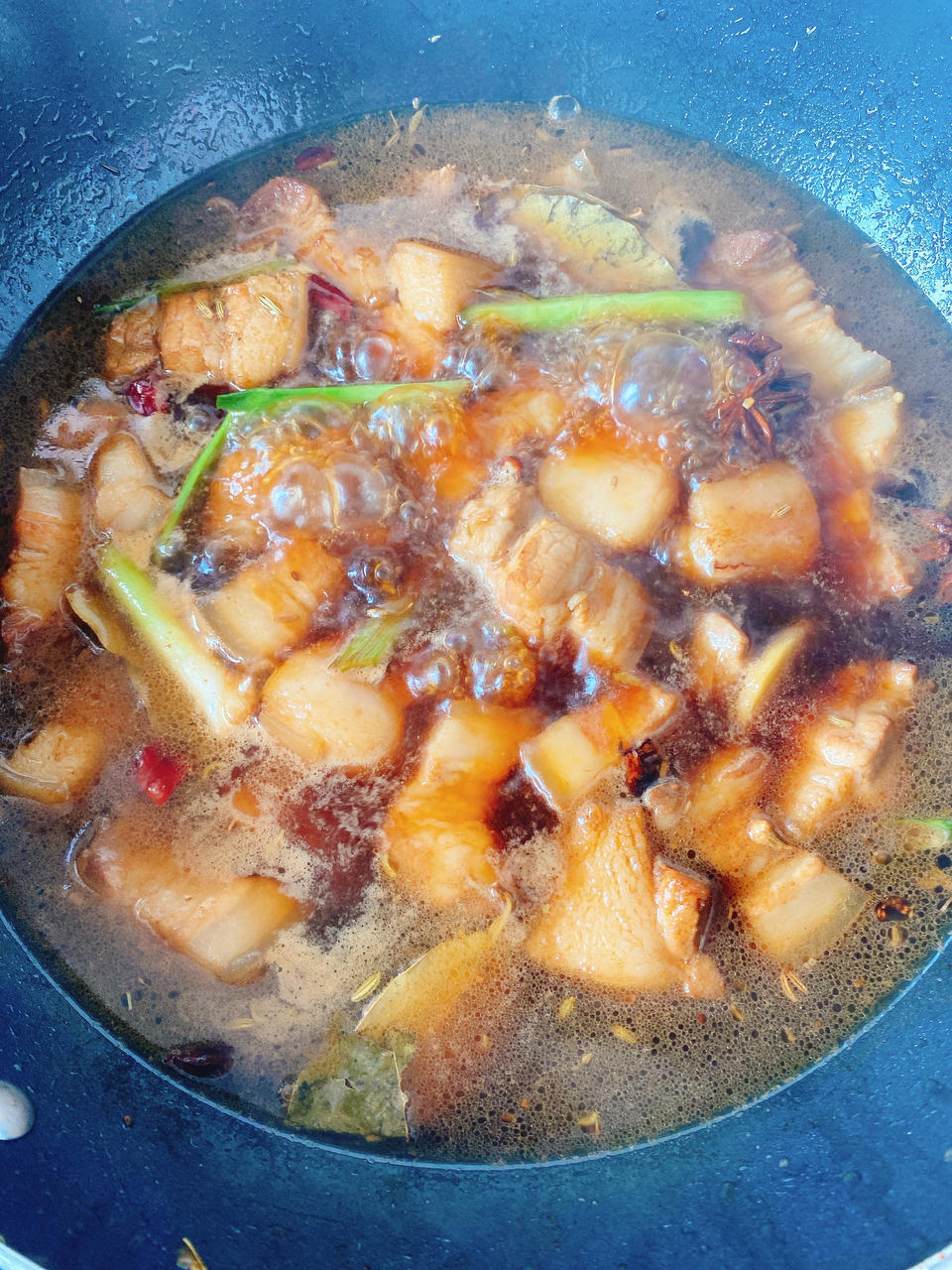 不焯水不放油的家常红烧肉