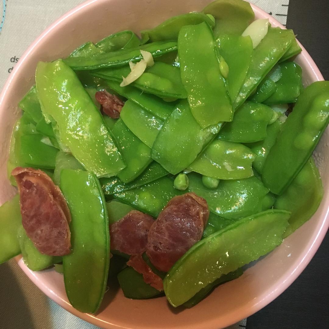 腊肠炒荷兰豆