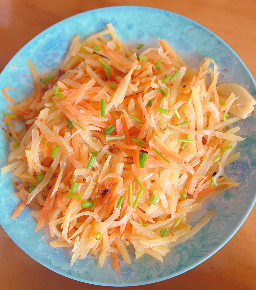 炒胡萝卜土豆丝