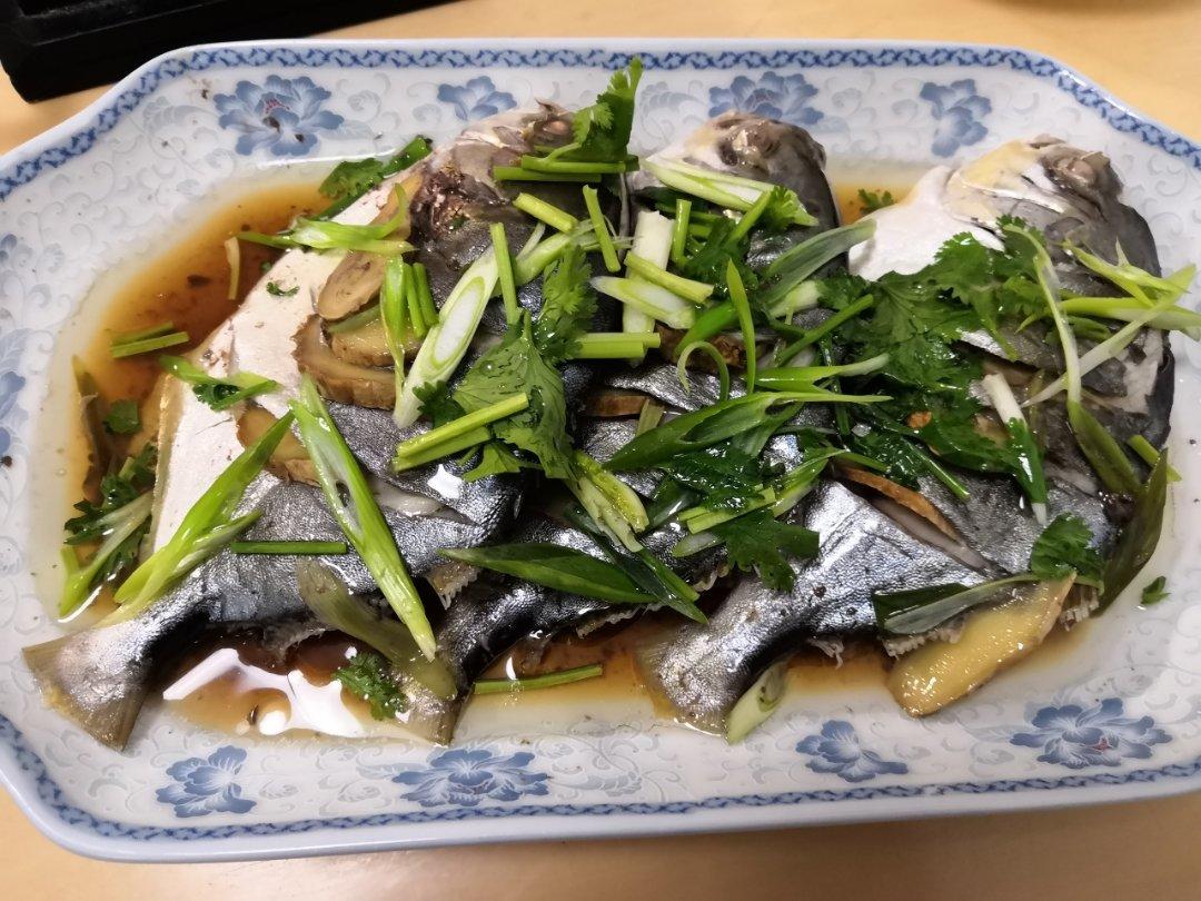 清蒸鲳鱼
