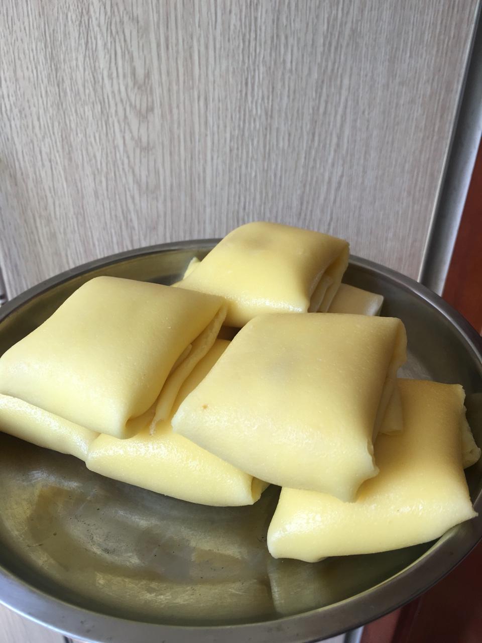 芒果班戟+港式奶茶