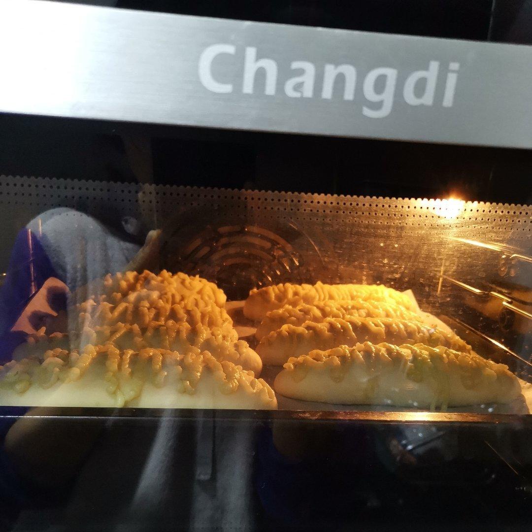 毛毛虫面包