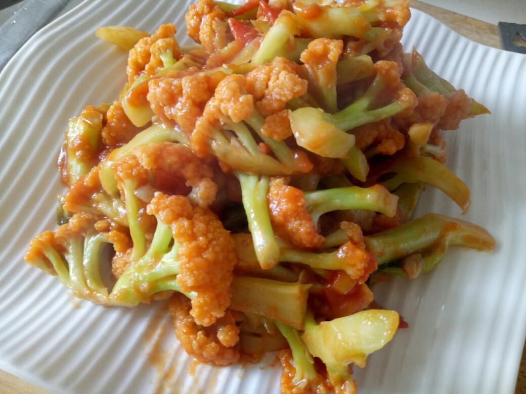 不加一滴水的茄汁干煸花菜