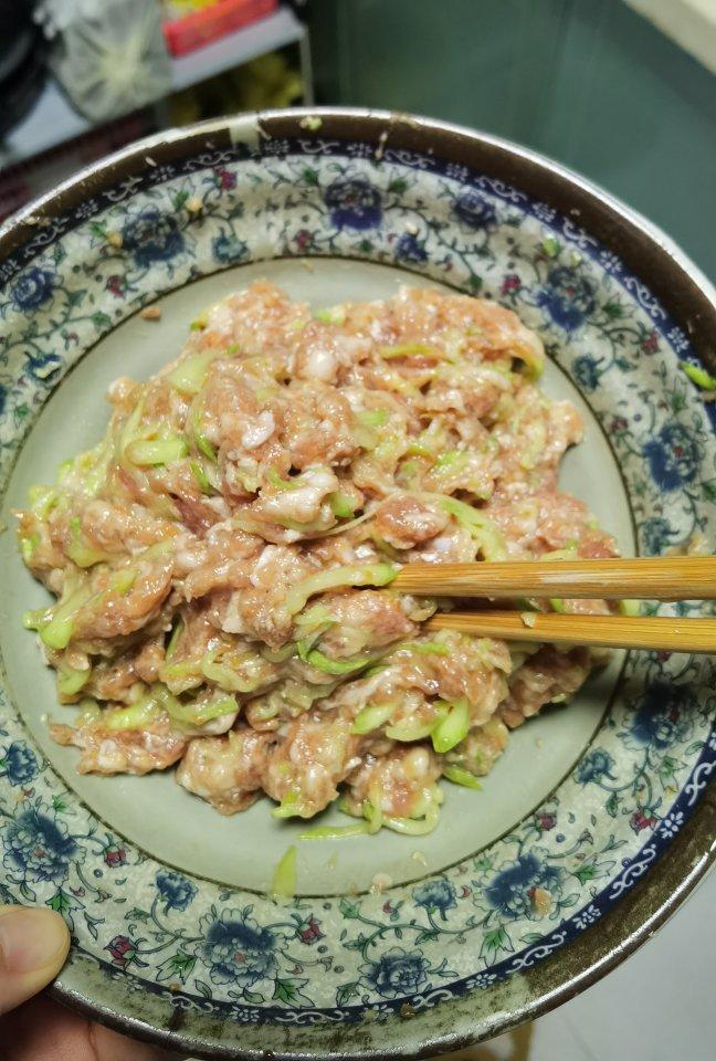 西葫芦猪肉馅饺子