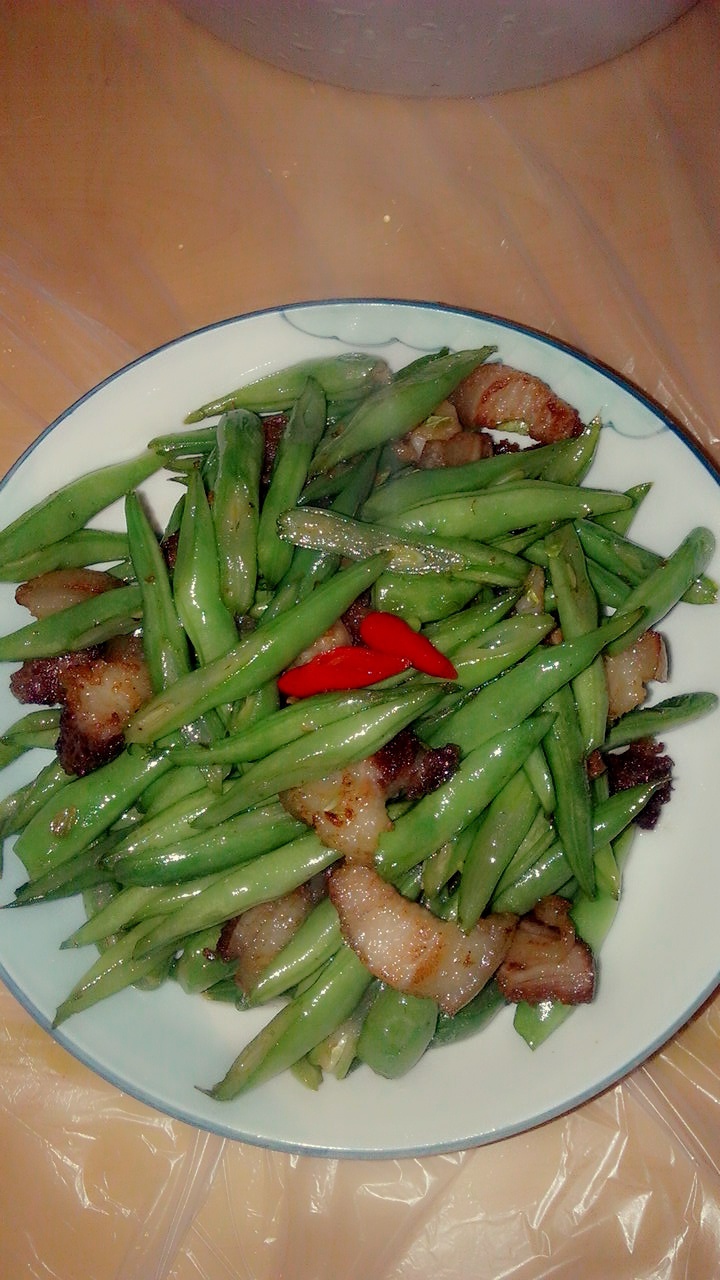 yu妹做的肉炒豆角