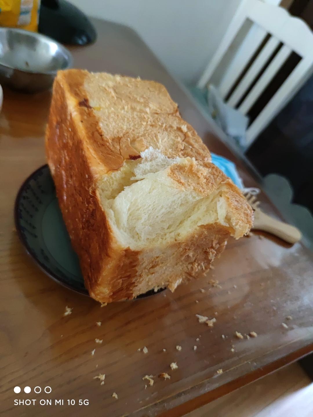 和云朵一样柔软的北海道牛奶吐司