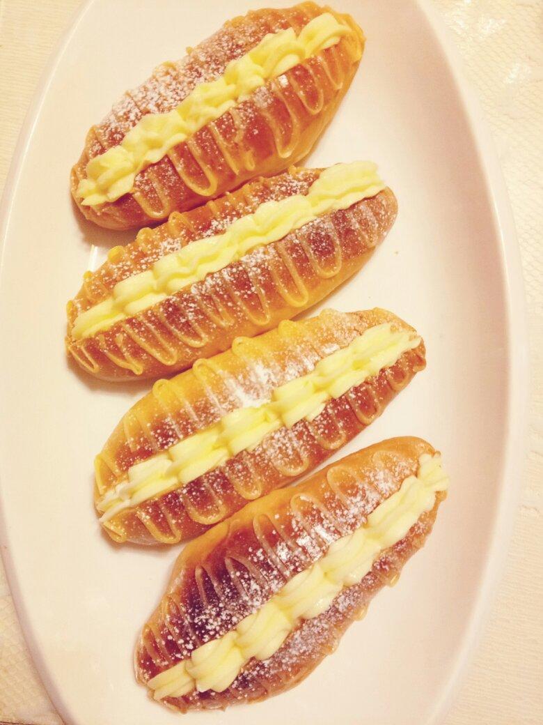 香甜卡仕达小面包