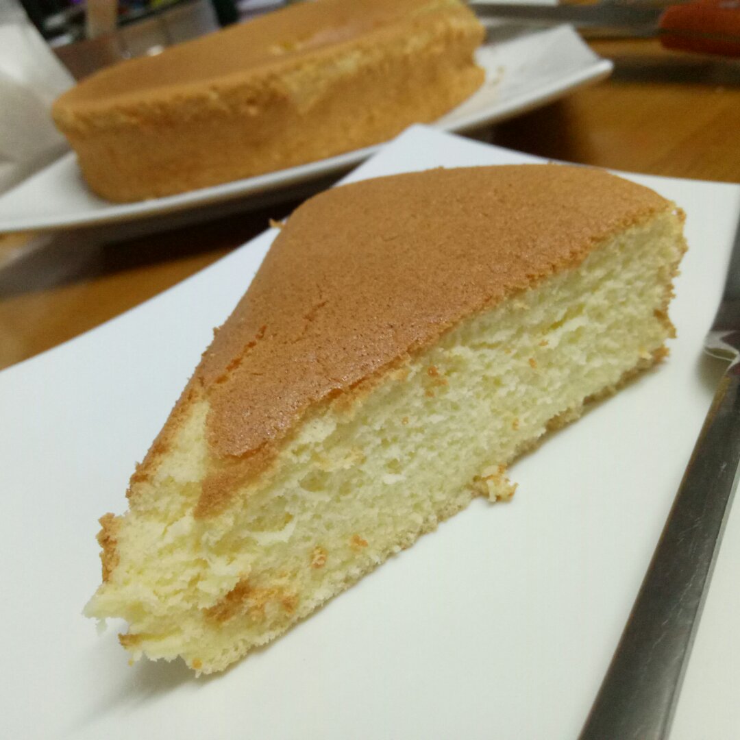 烤箱做蛋糕（戚风蛋糕的做法）