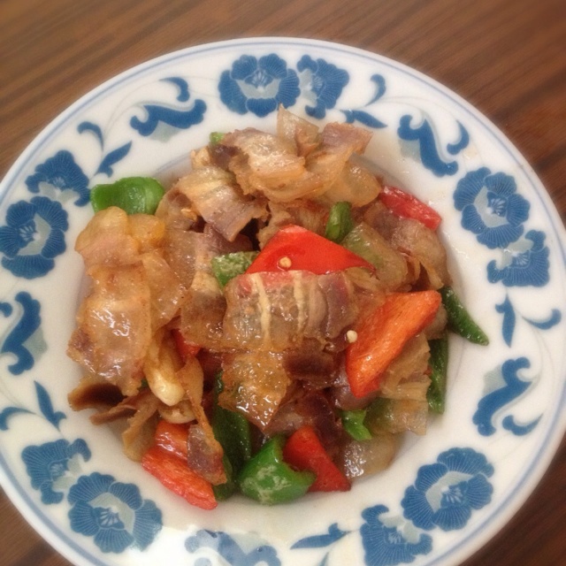 腊肉尖椒炒洋葱