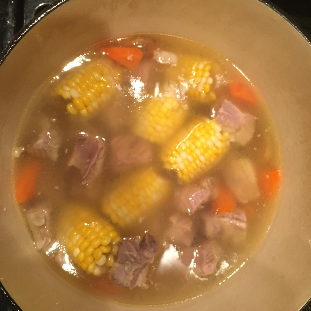 玉米排骨汤