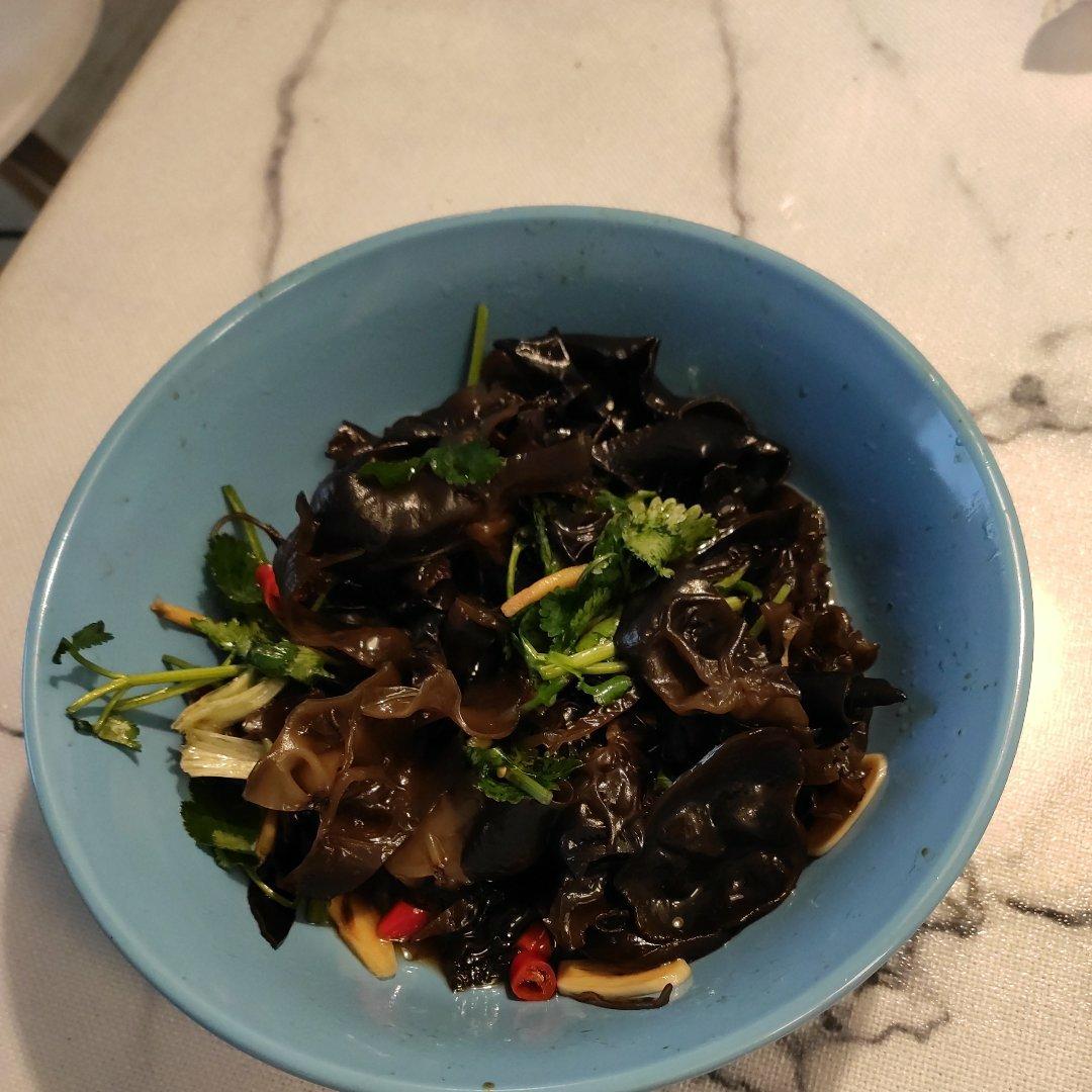 凉拌爽脆木耳