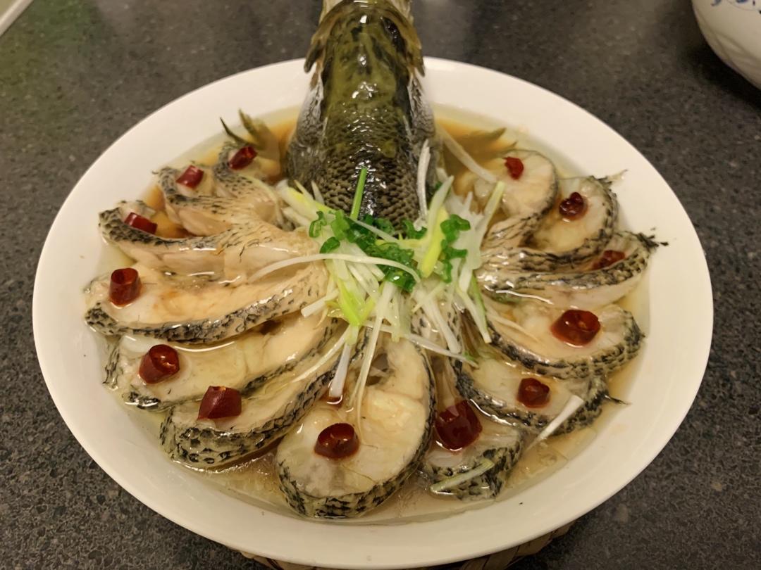 年夜饭的颜值担当<孔雀开屏鱼>
