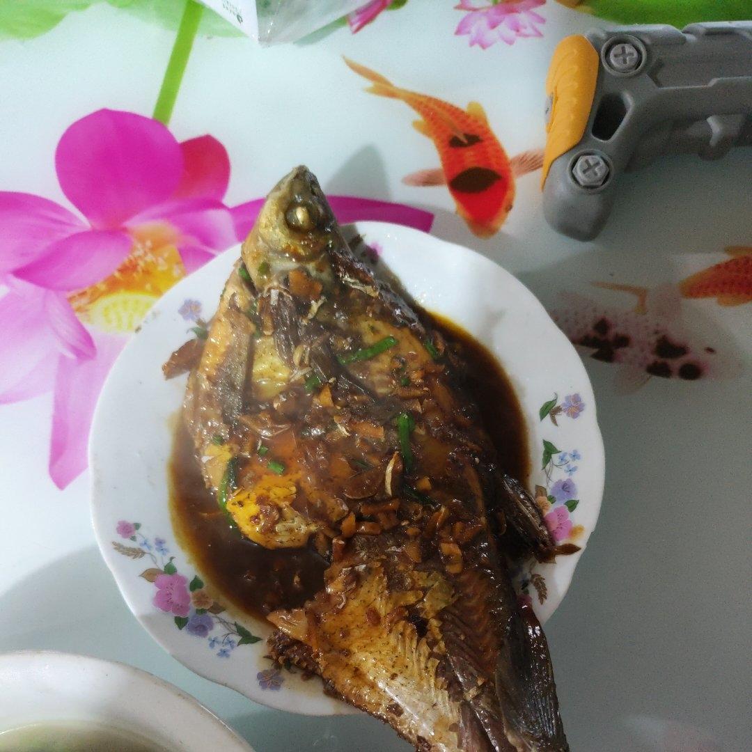 家常红烧鱼
