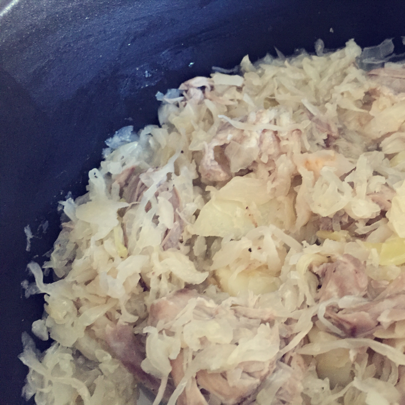 铸铁锅版德国酸菜炖猪肉