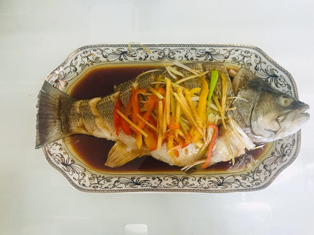 清蒸鲈鱼