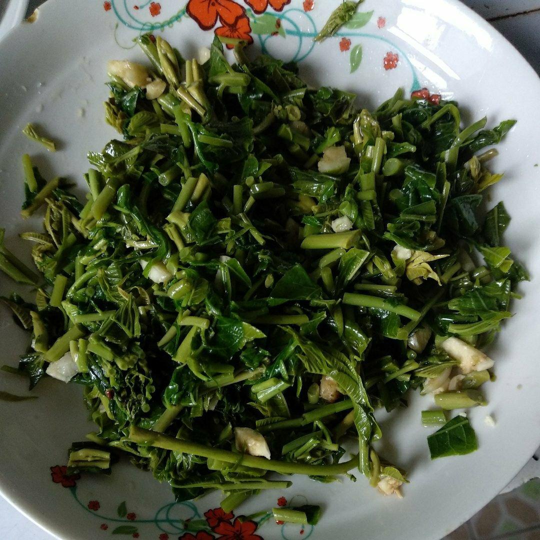 香椿储存和凉拌做法