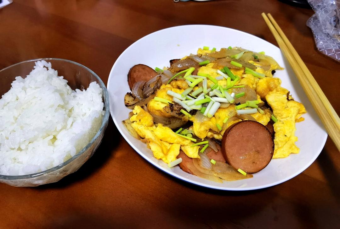 简单又好吃的洋葱炒鸡蛋