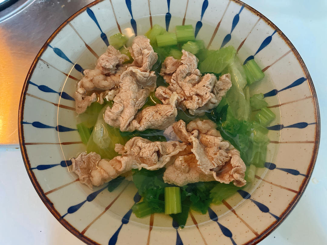 跷脚牛肉（牛骨汤版）