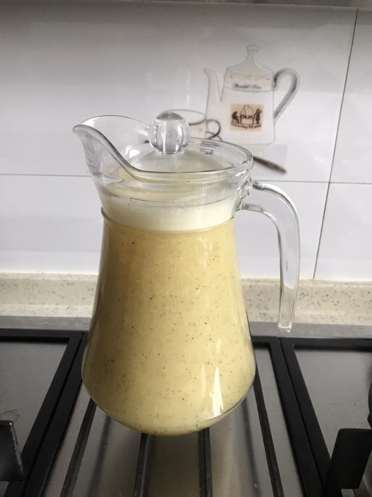 酸甜百香果蜜桃汁