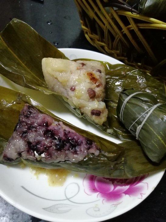 粽子 Sticky Rice Dumplings