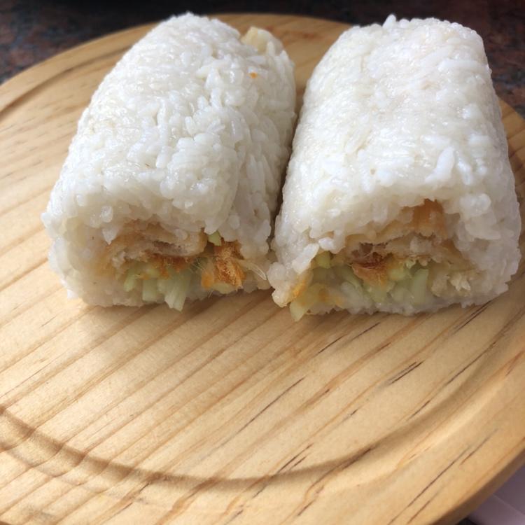 肉松油条粢饭