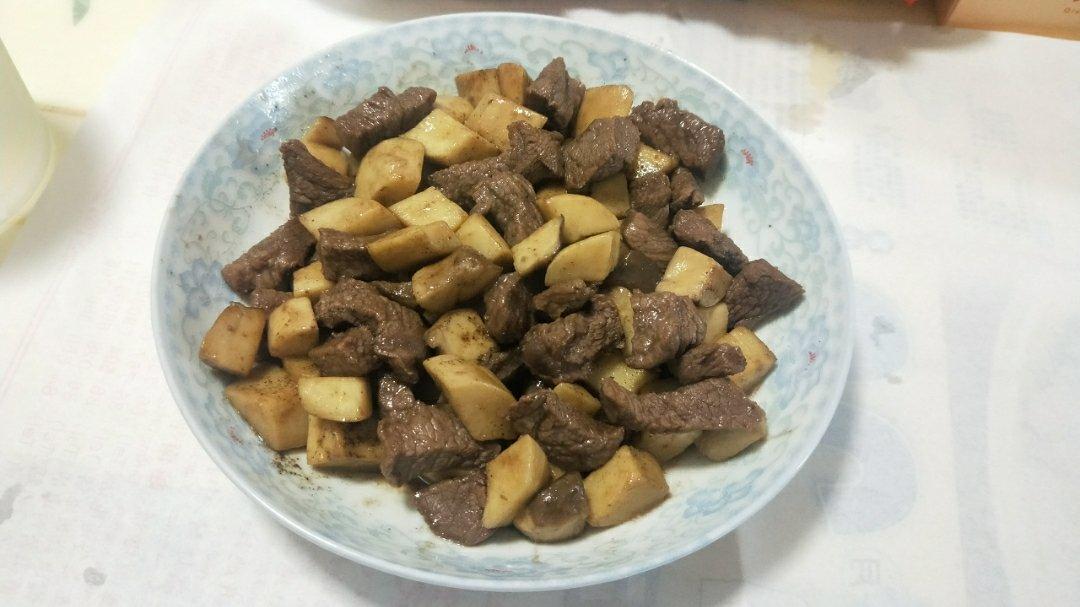 黑胡椒杏鲍菇牛肉粒